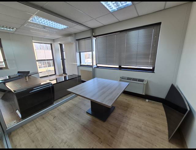 382M² OFFICE TO LET IN RIVONIA